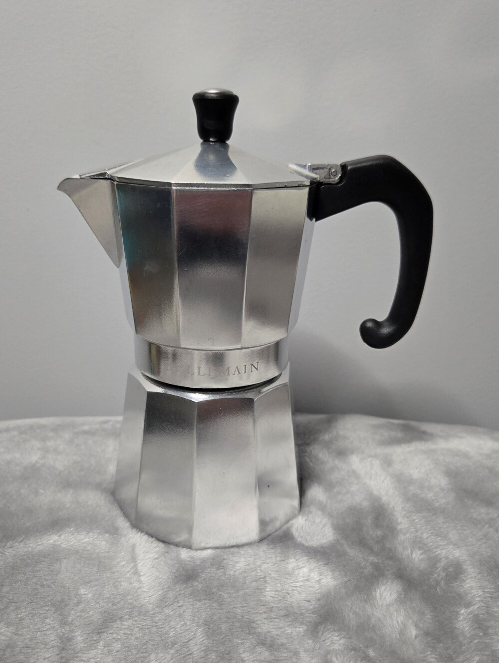 Bellemain Stovetop Espresso Maker, Italian Moka Pot, 6-Cup Silver - Picture 2 of 7